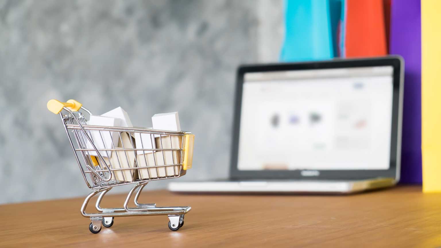 how-to-optimize-your-multichannel-e-commerce-communication-with-talkt